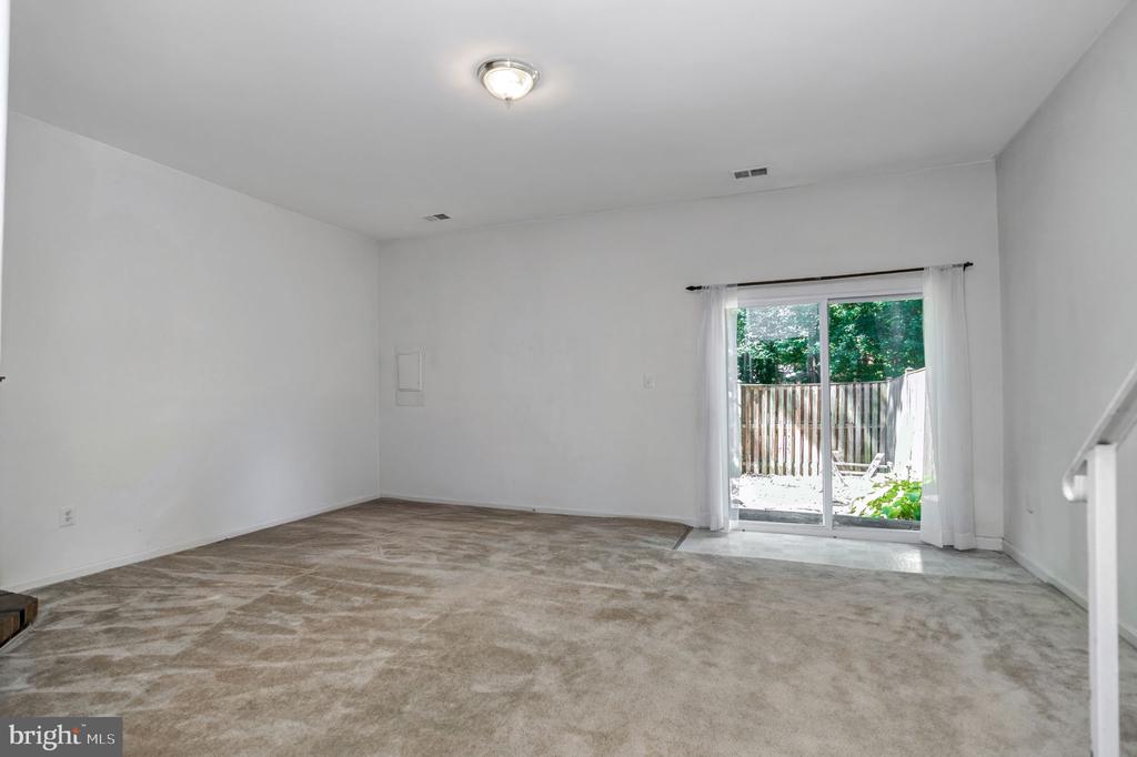 10444 MALONE COURT