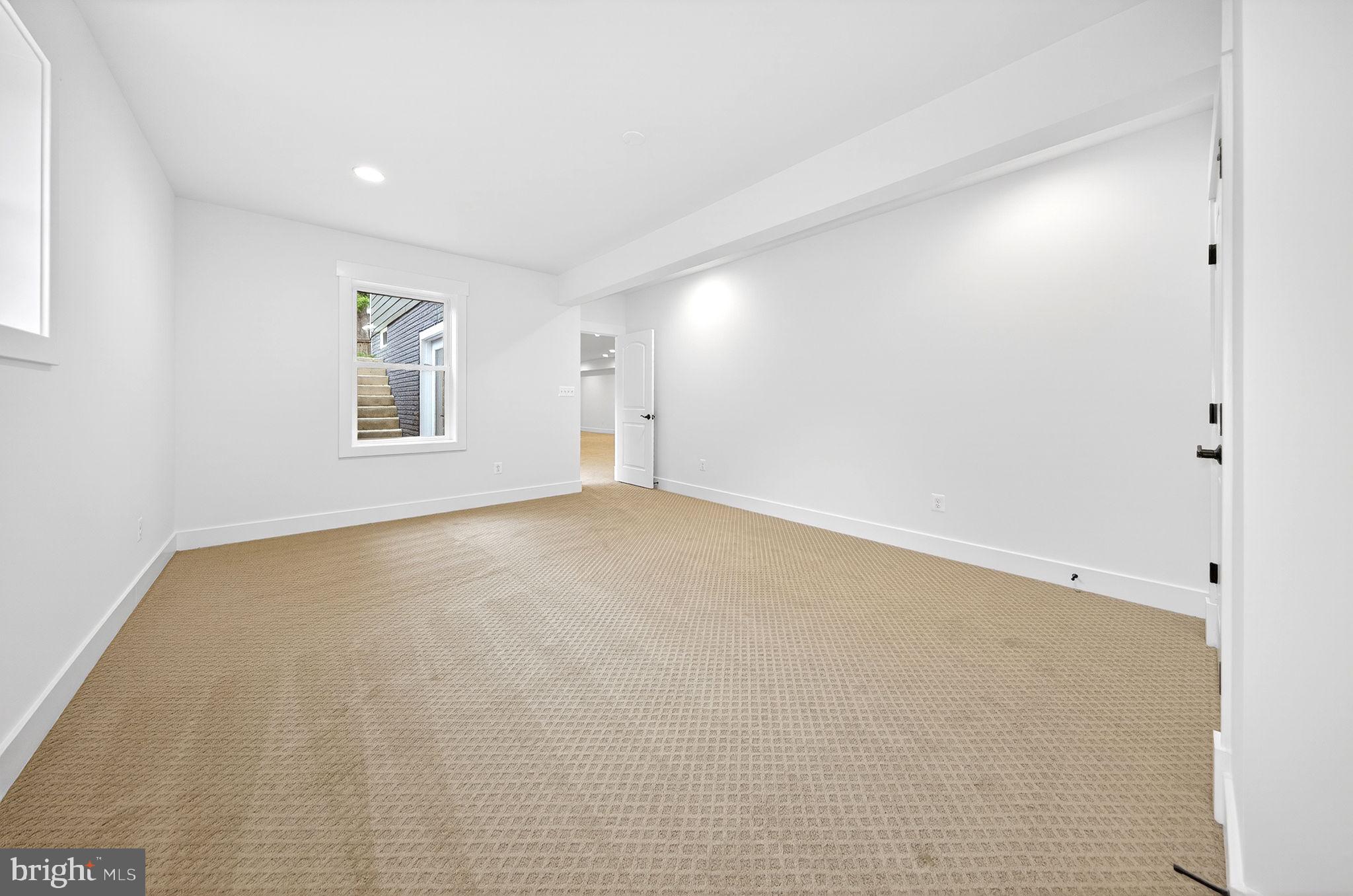 3913 VICTORIA OAKS TRAIL