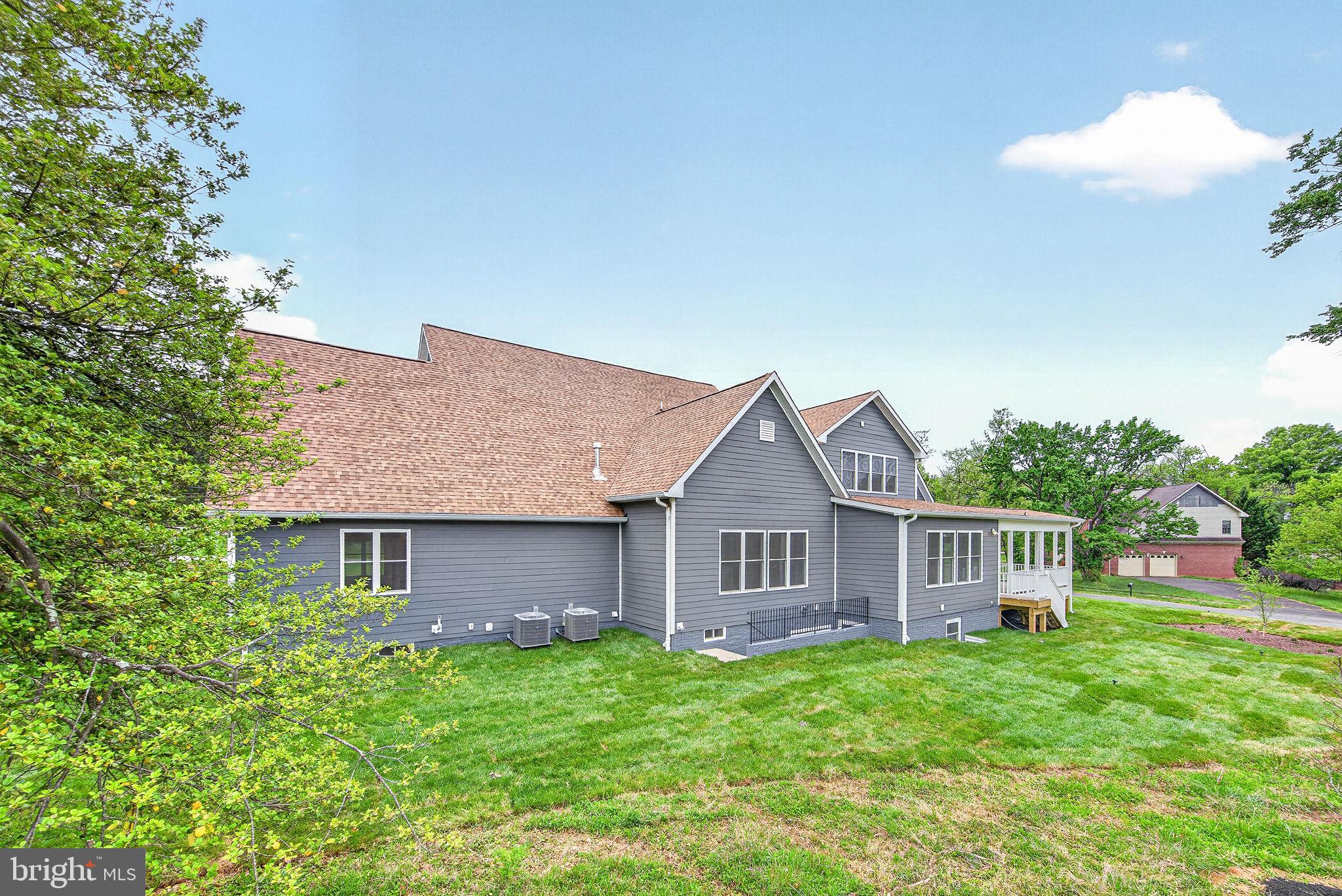 3913 VICTORIA OAKS TRAIL