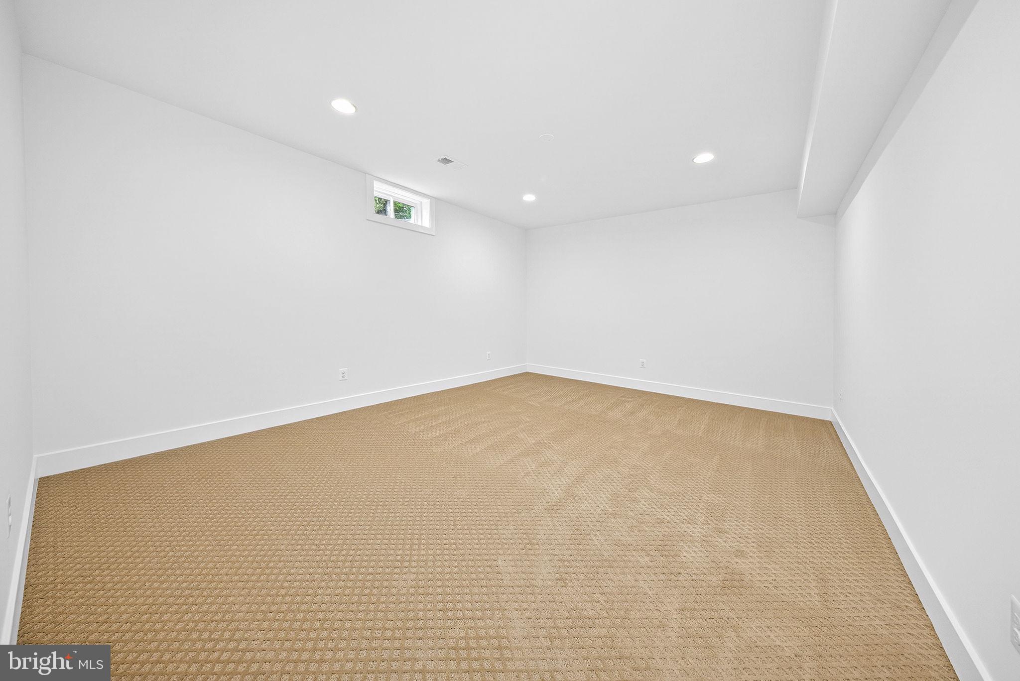 3913 VICTORIA OAKS TRAIL