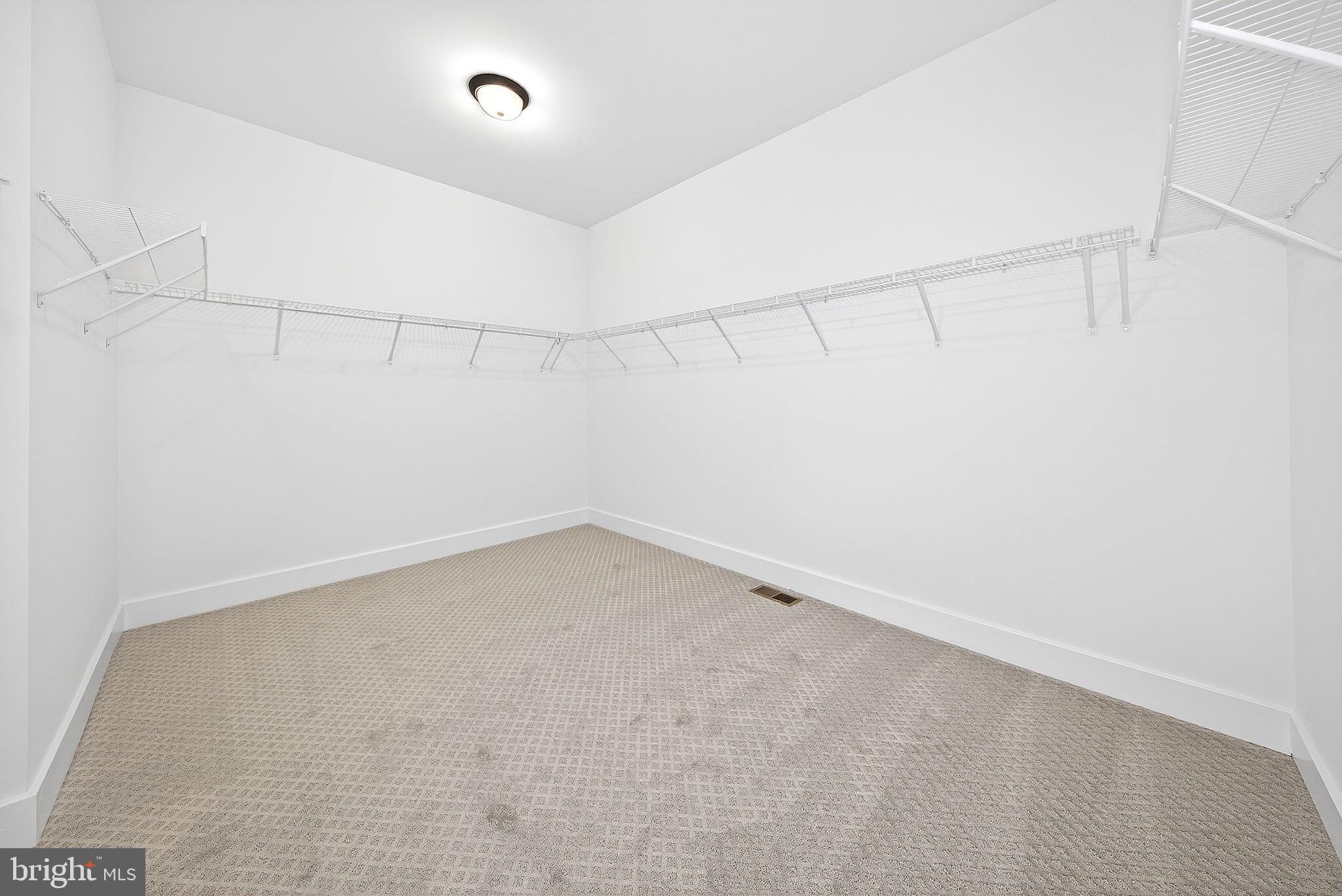 3913 VICTORIA OAKS TRAIL