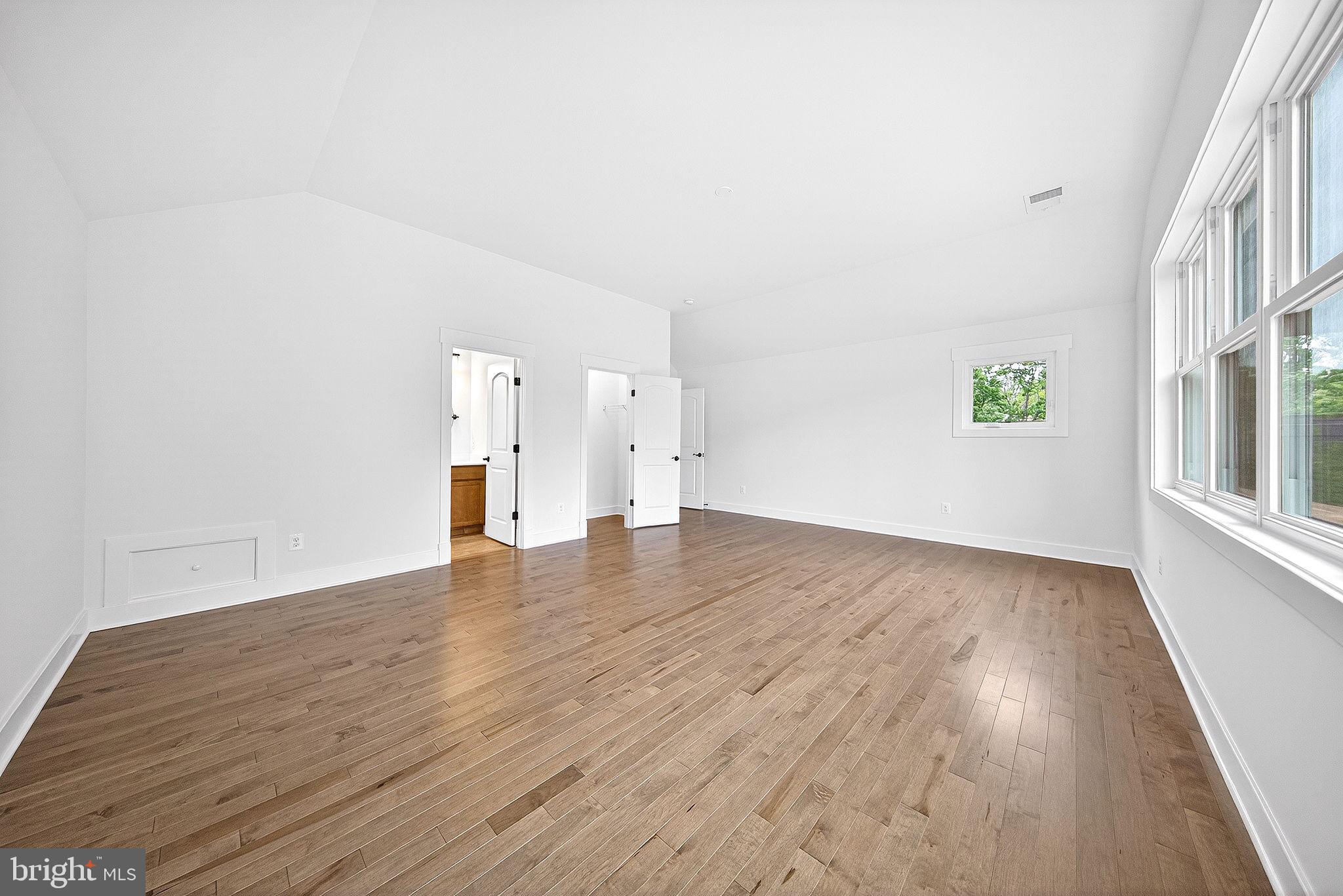 3913 VICTORIA OAKS TRAIL