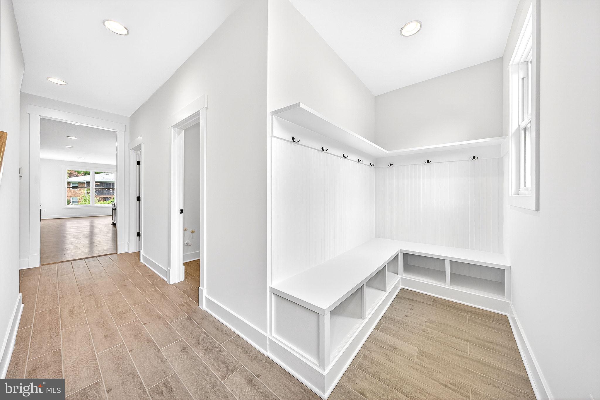 3913 VICTORIA OAKS TRAIL