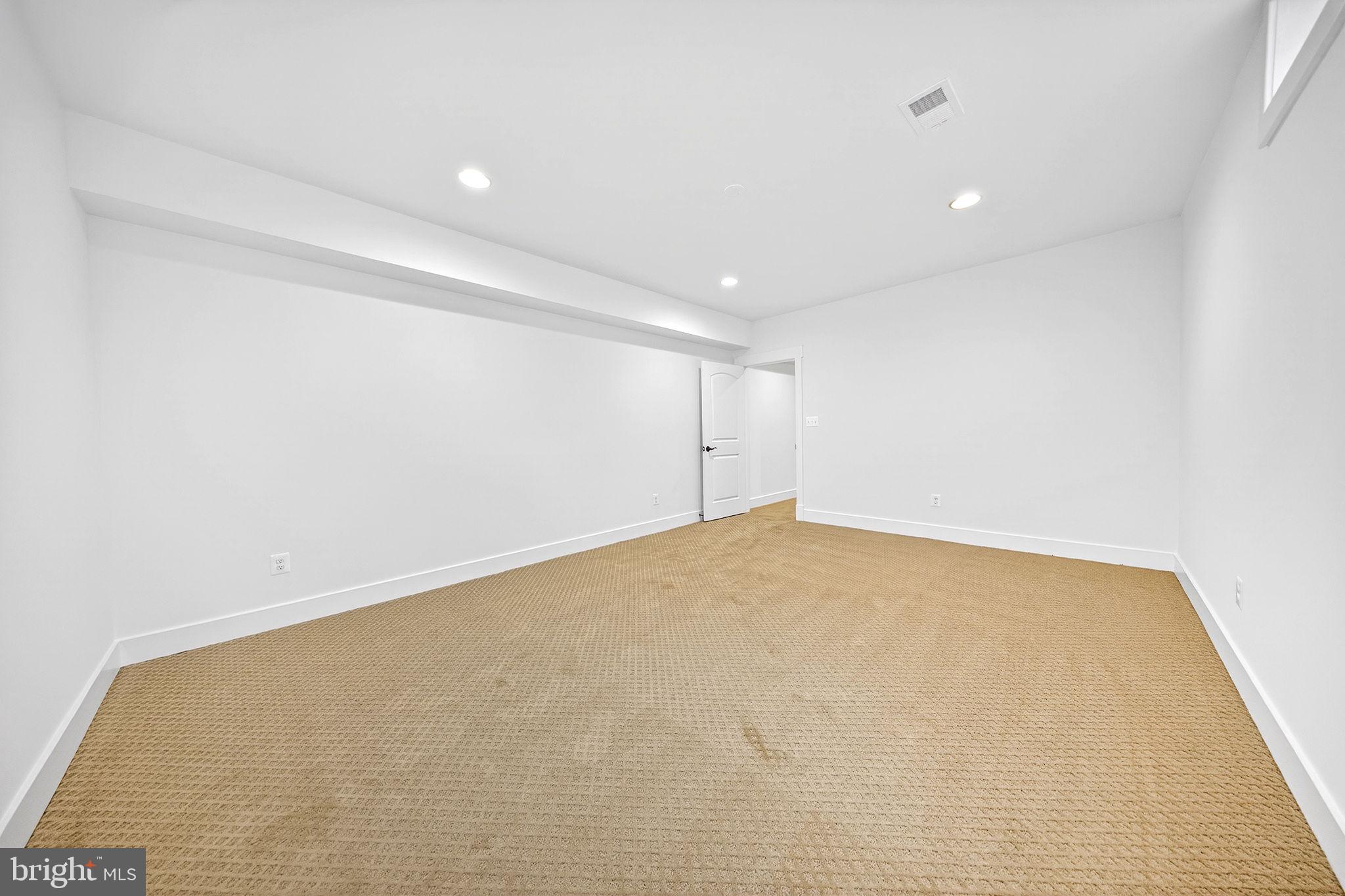 3913 VICTORIA OAKS TRAIL