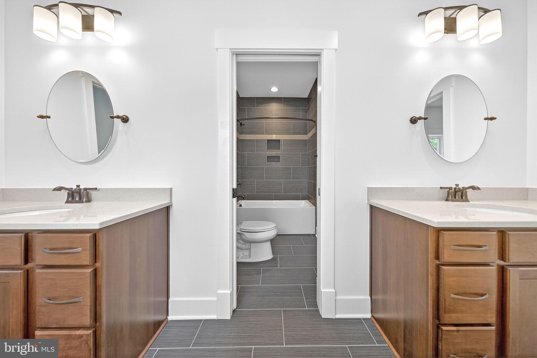 3913 VICTORIA OAKS TRAIL