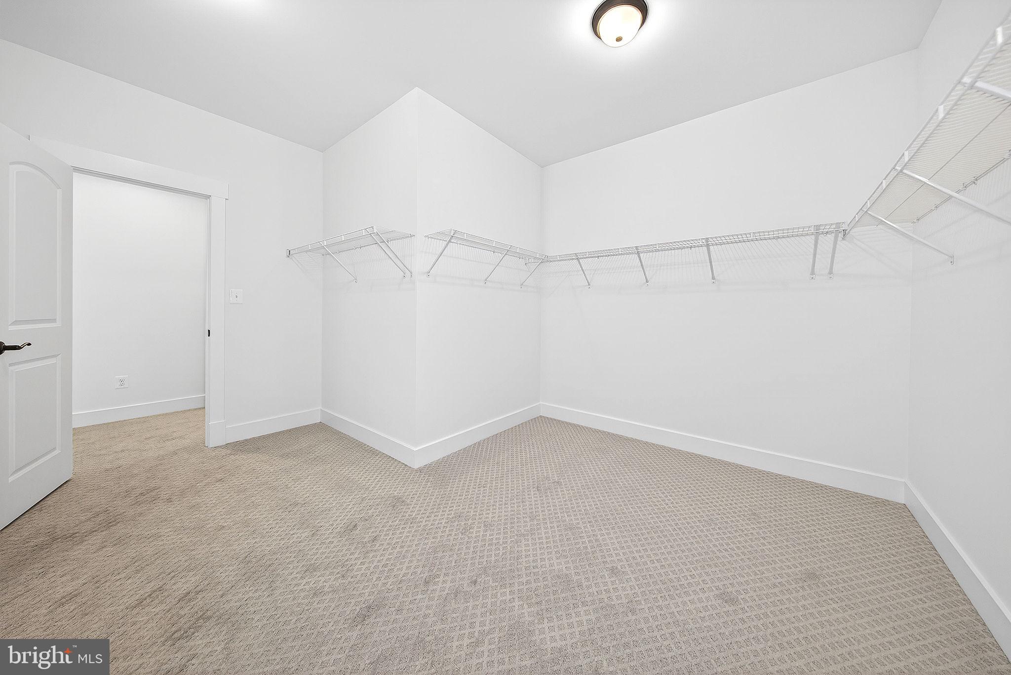 3913 VICTORIA OAKS TRAIL