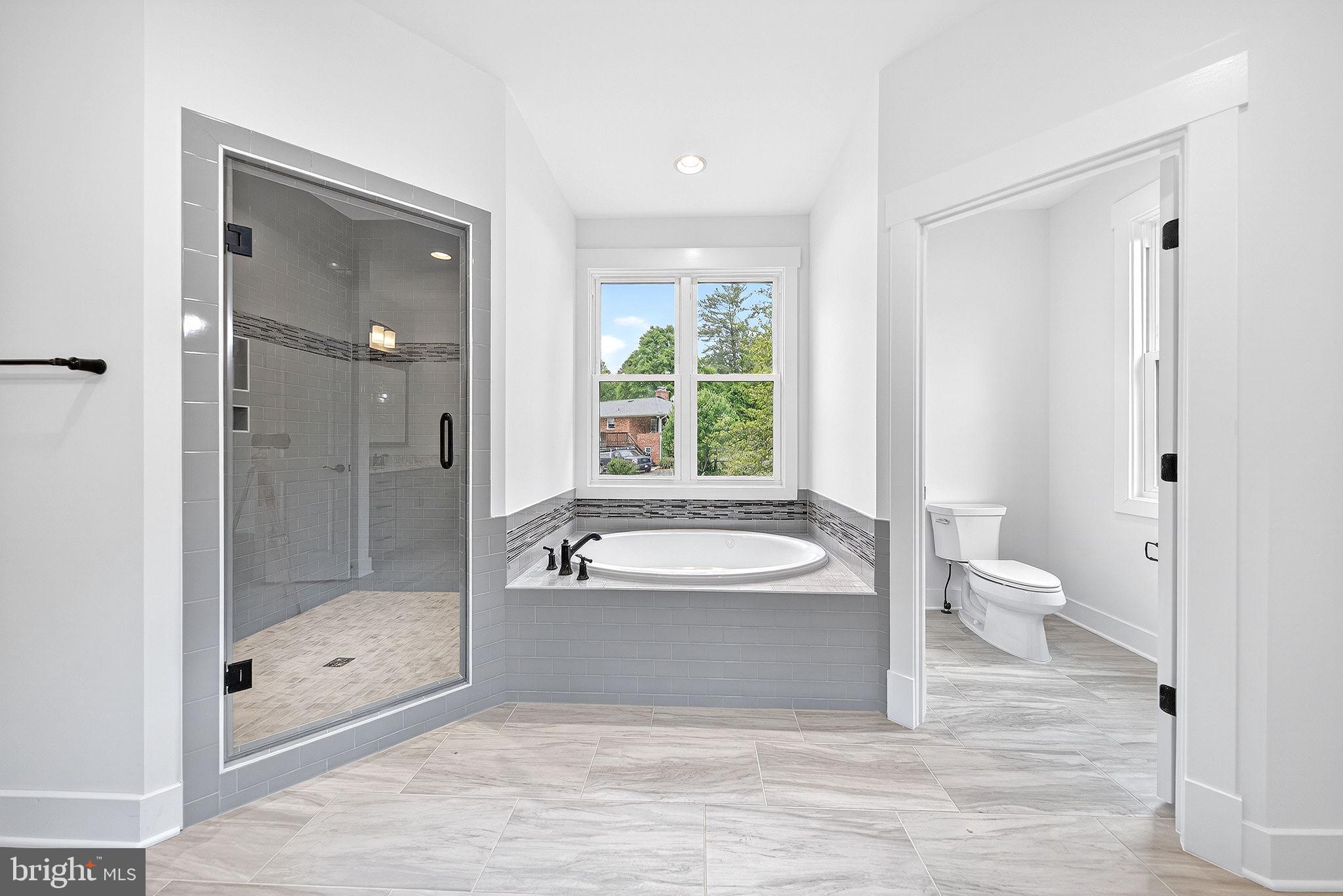 3913 VICTORIA OAKS TRAIL