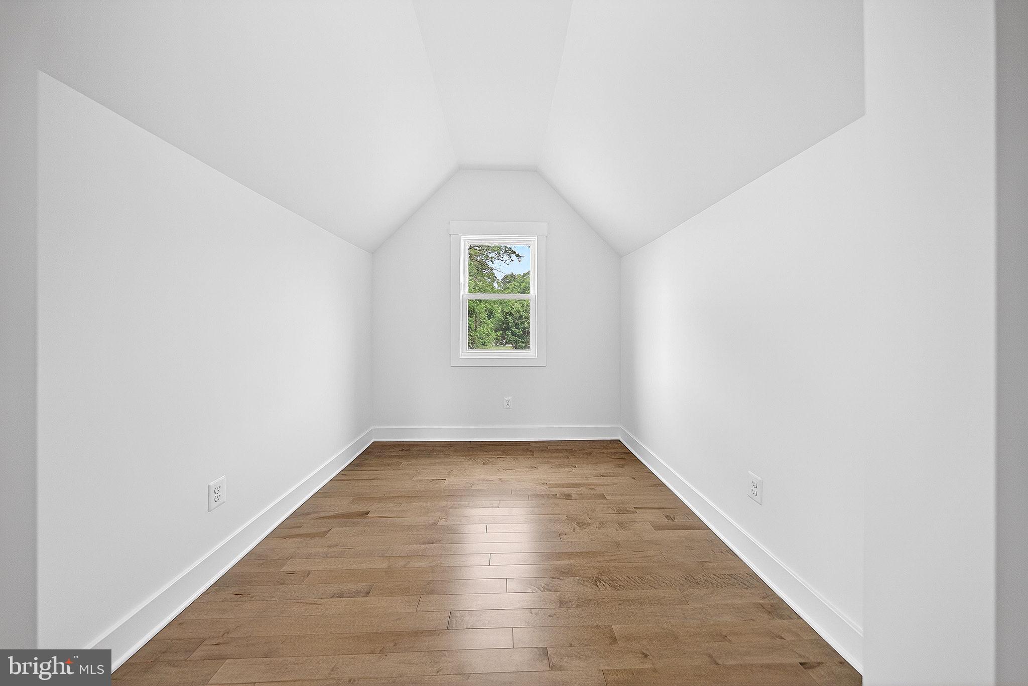 3913 VICTORIA OAKS TRAIL