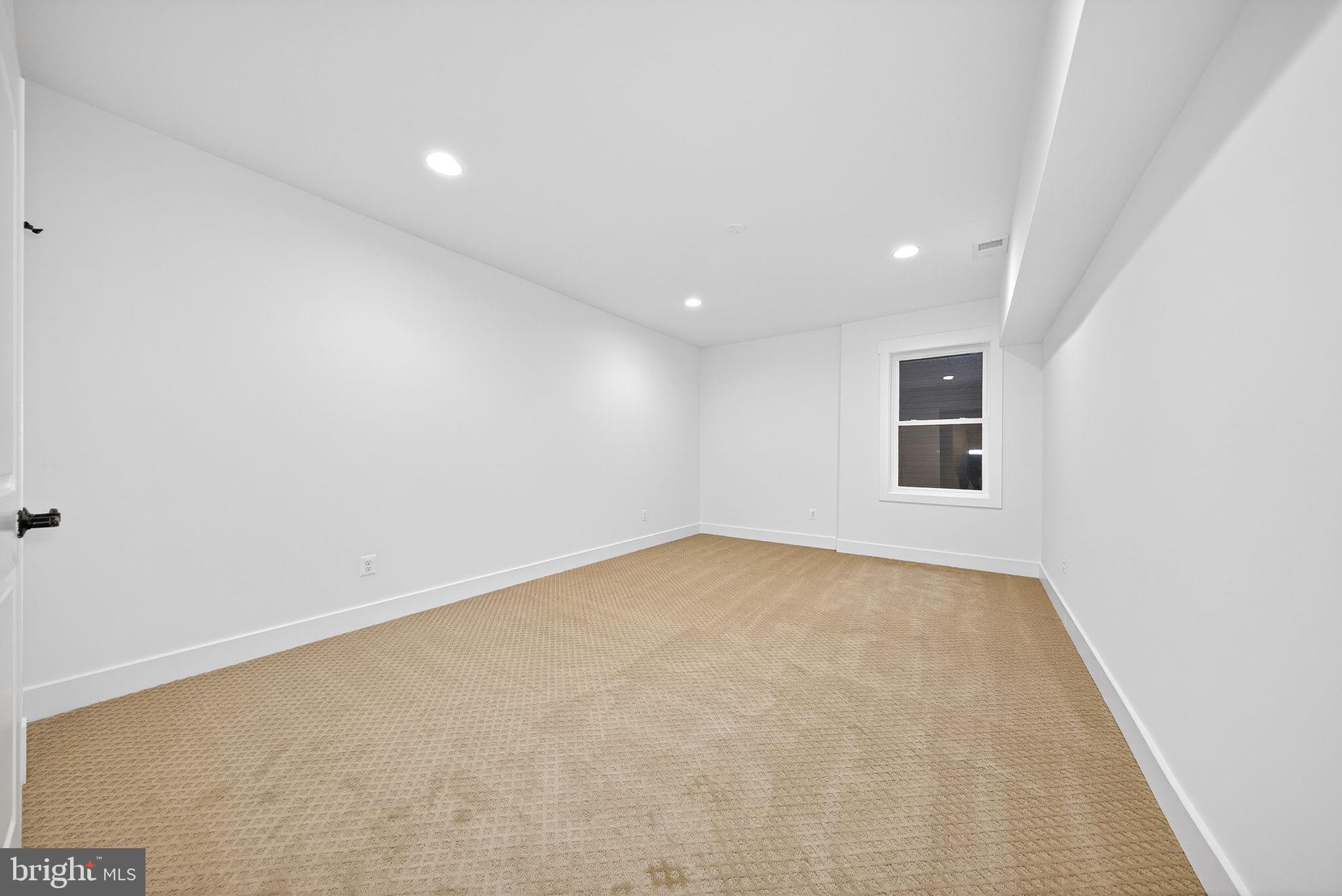 3913 VICTORIA OAKS TRAIL