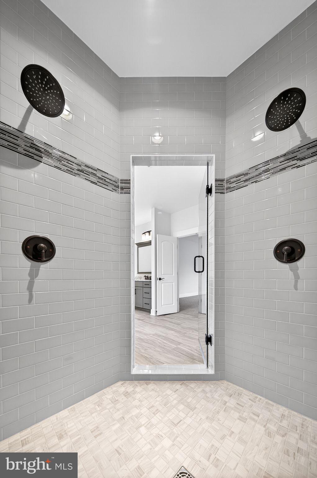 3913 VICTORIA OAKS TRAIL