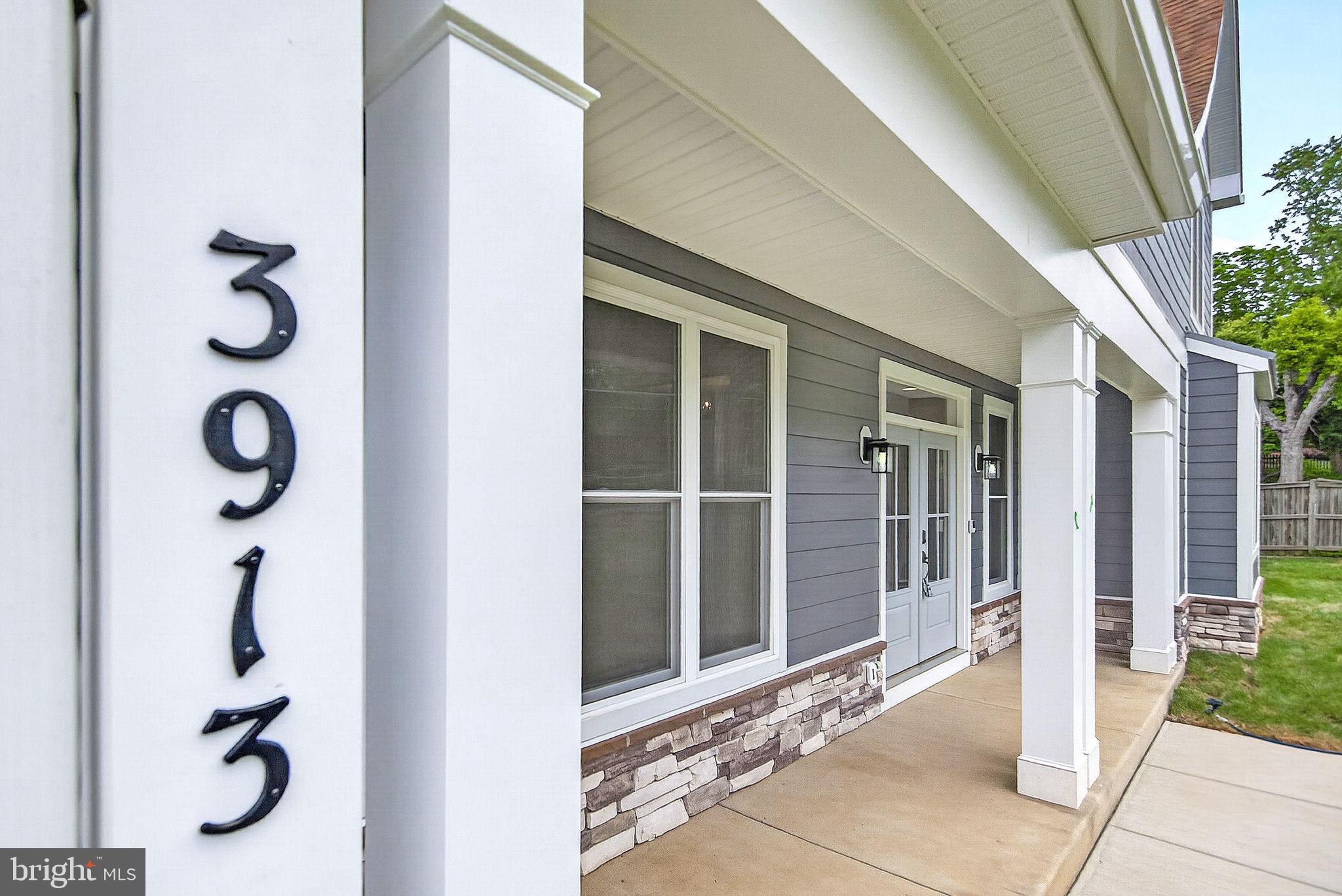 3913 VICTORIA OAKS TRAIL