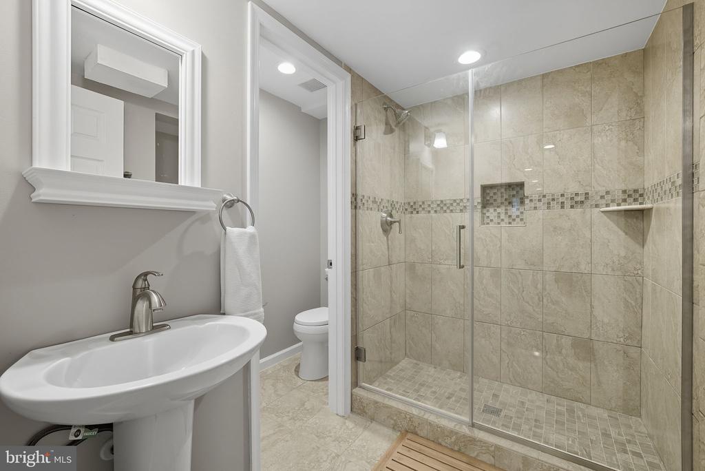 10218 TAMARACK DRIVE