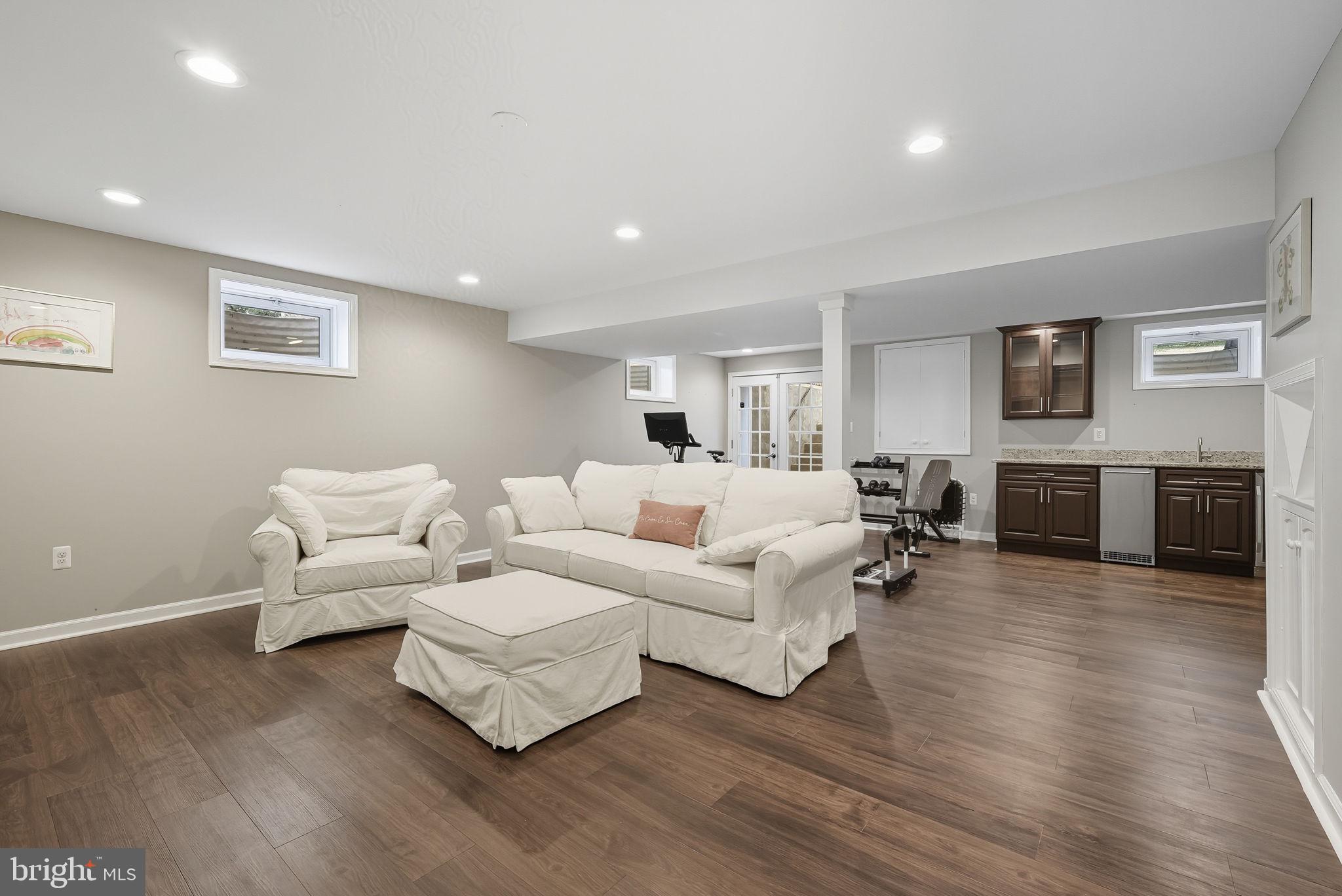 10218 TAMARACK DRIVE