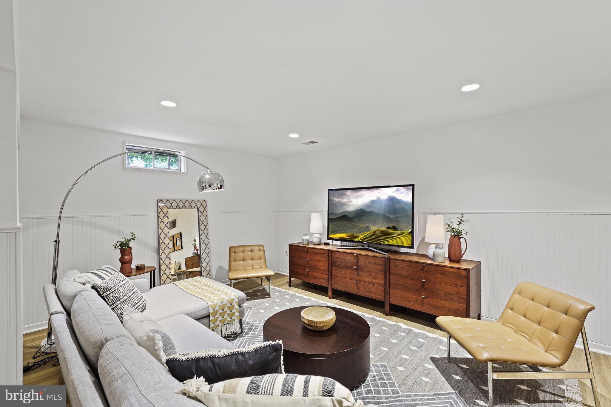 1247 LAMPLIGHTER WAY