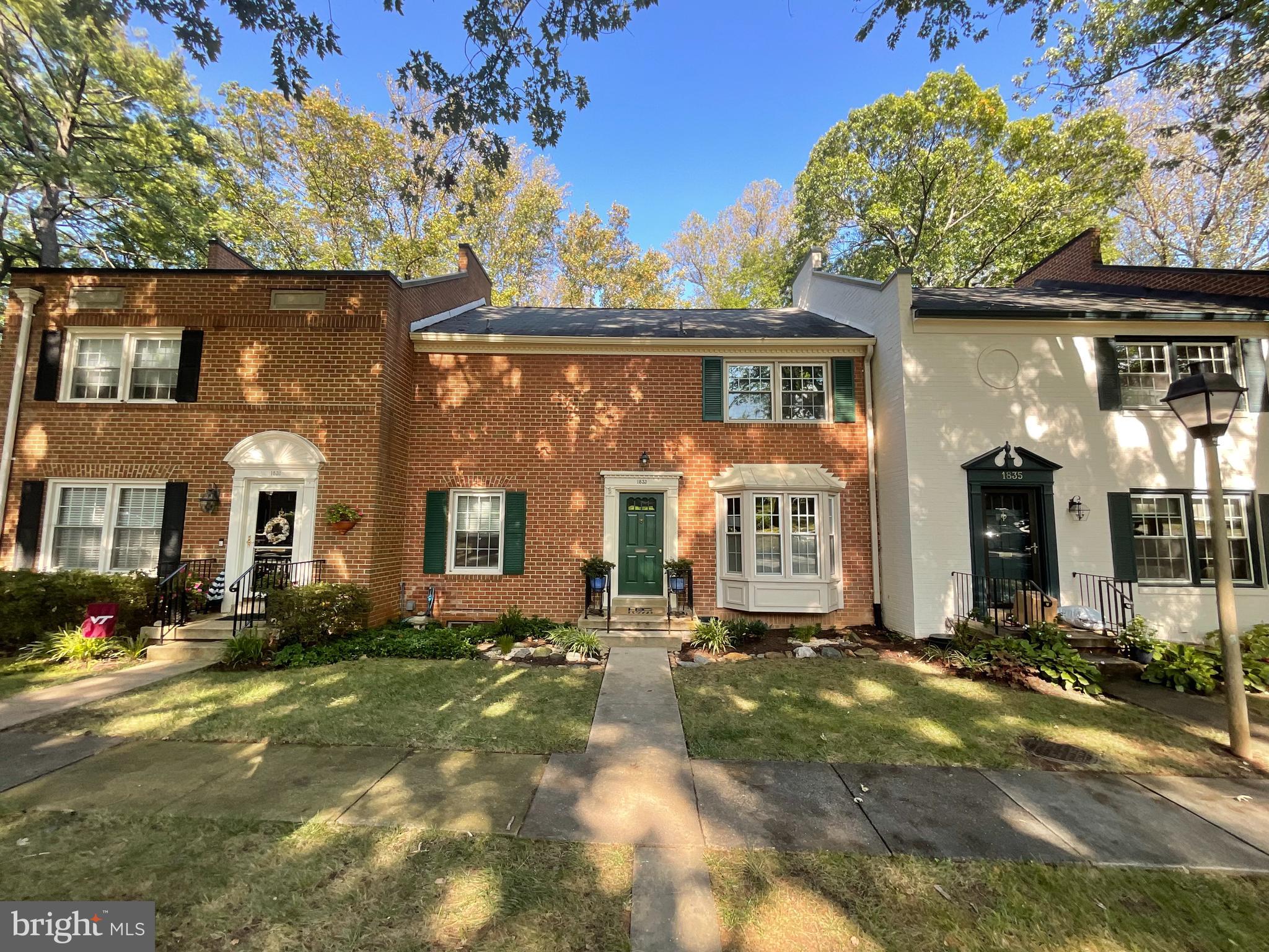1833 WAINWRIGHT DRIVE