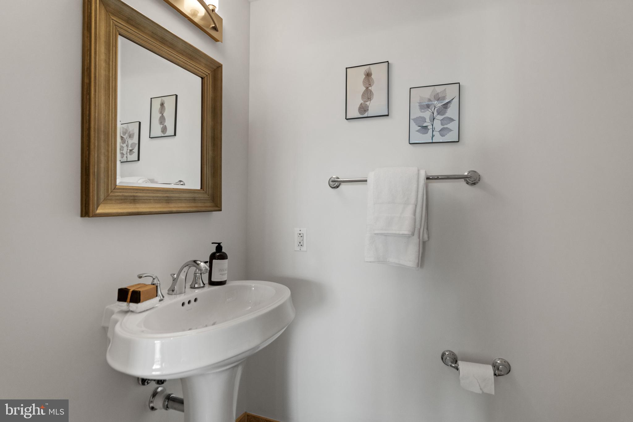 8220 CRESTWOOD HEIGHTS DRIVE 1012