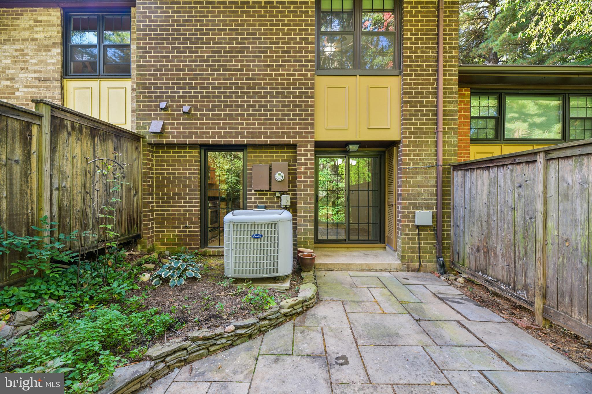 11332 HEADLANDS COURT