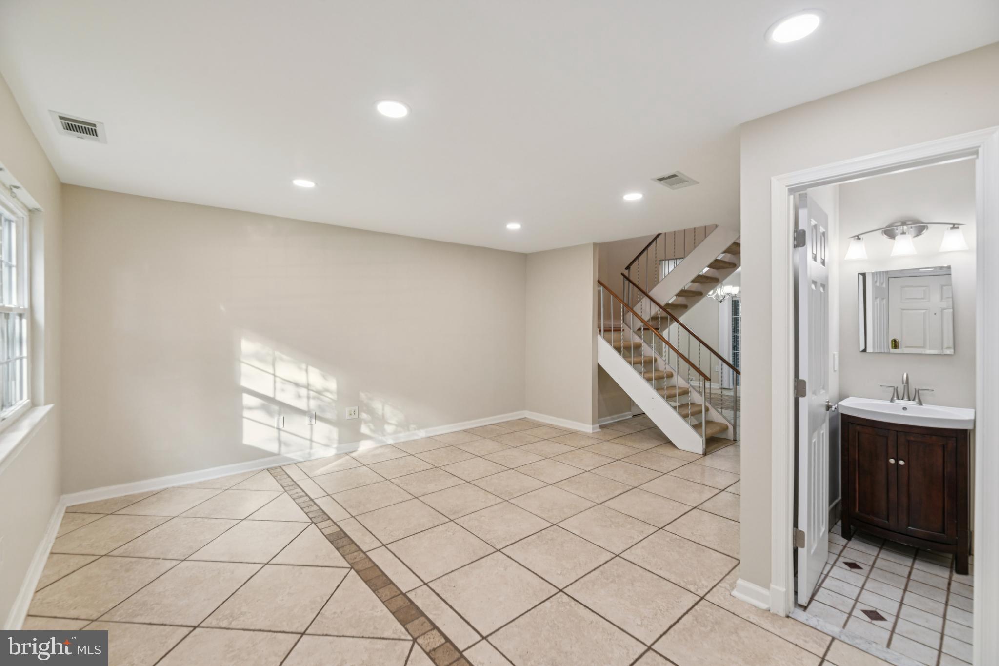 11332 HEADLANDS COURT