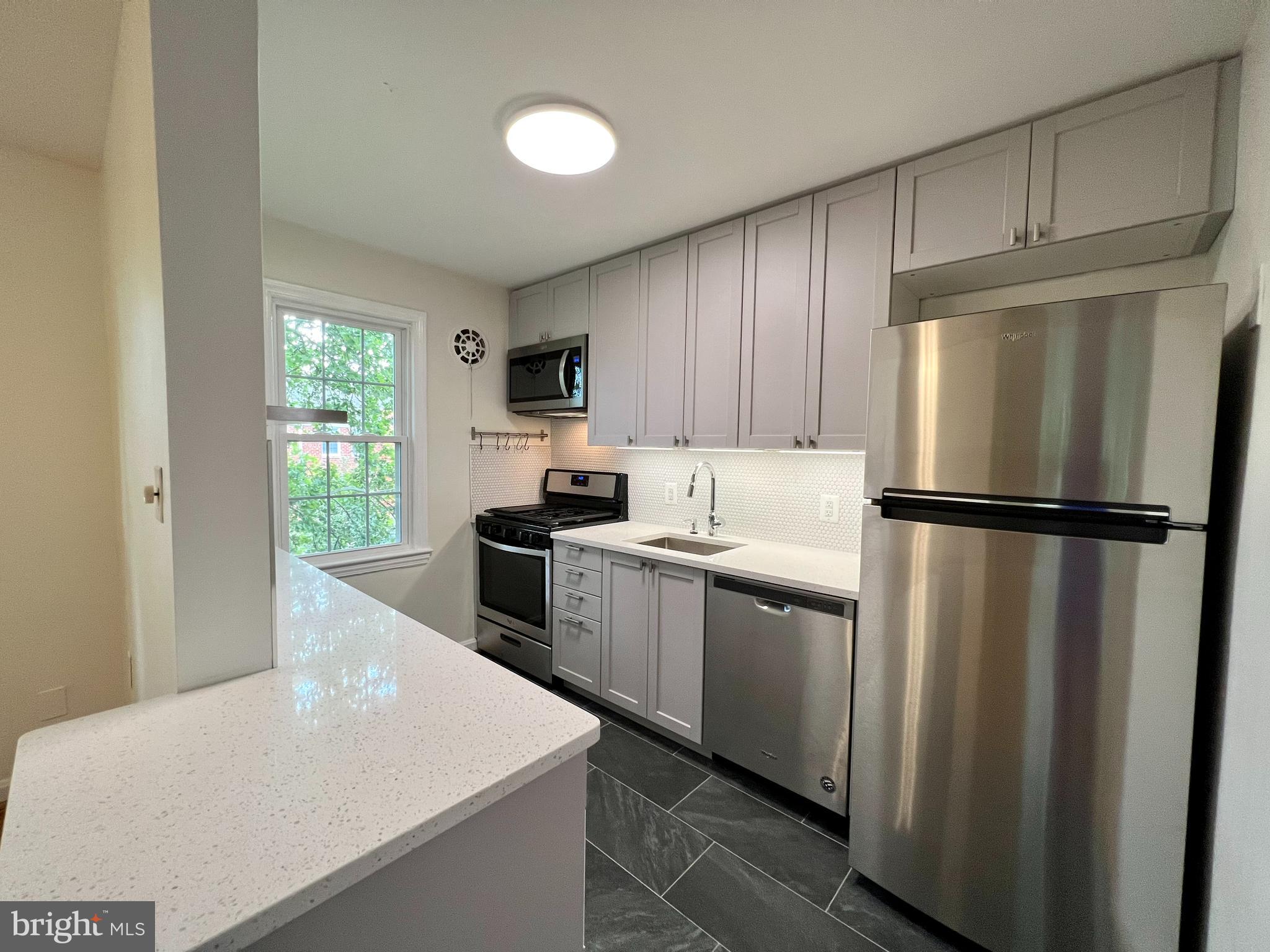 6511 POTOMAC AVENUE C1