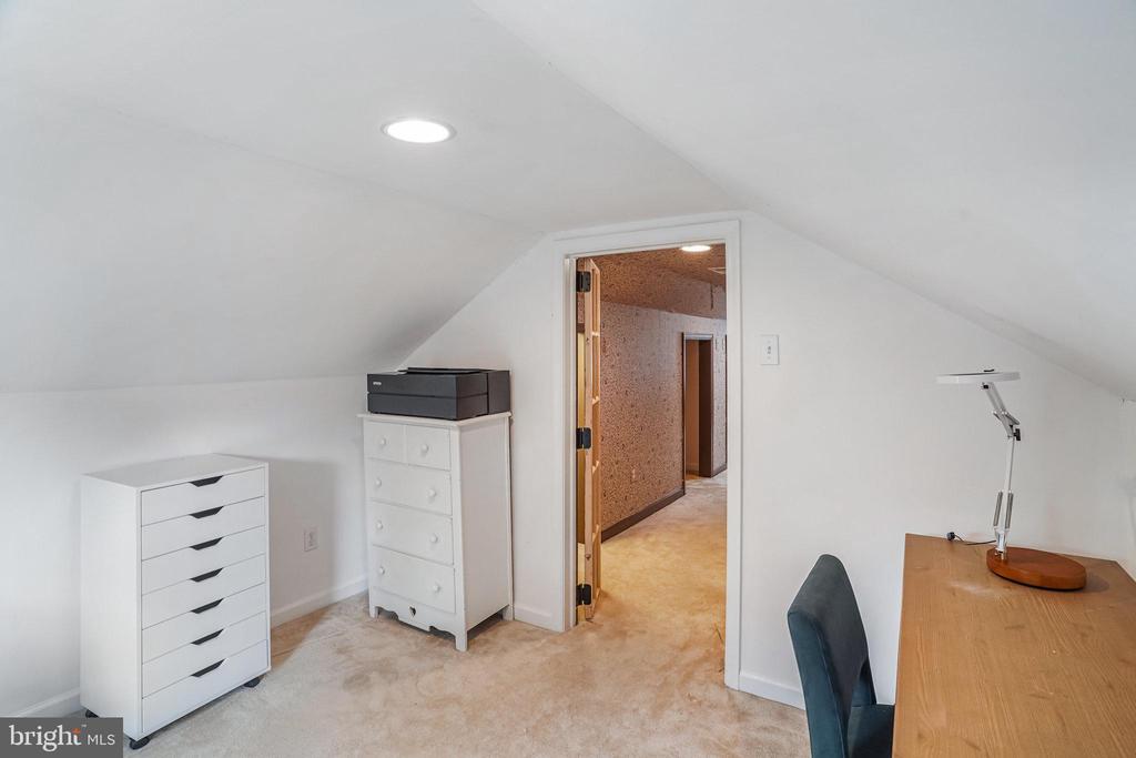 2903 BROOK DRIVE