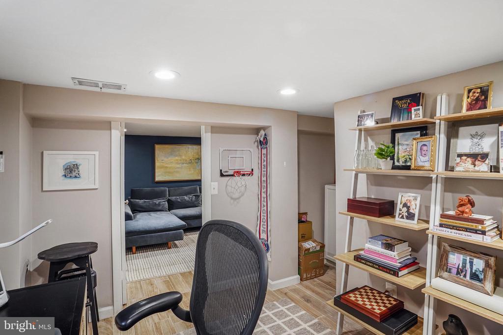 2903 BROOK DRIVE