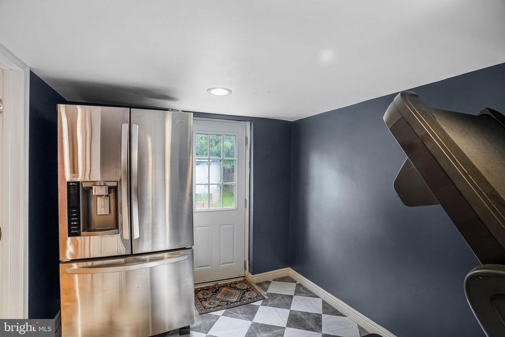 2903 BROOK DRIVE
