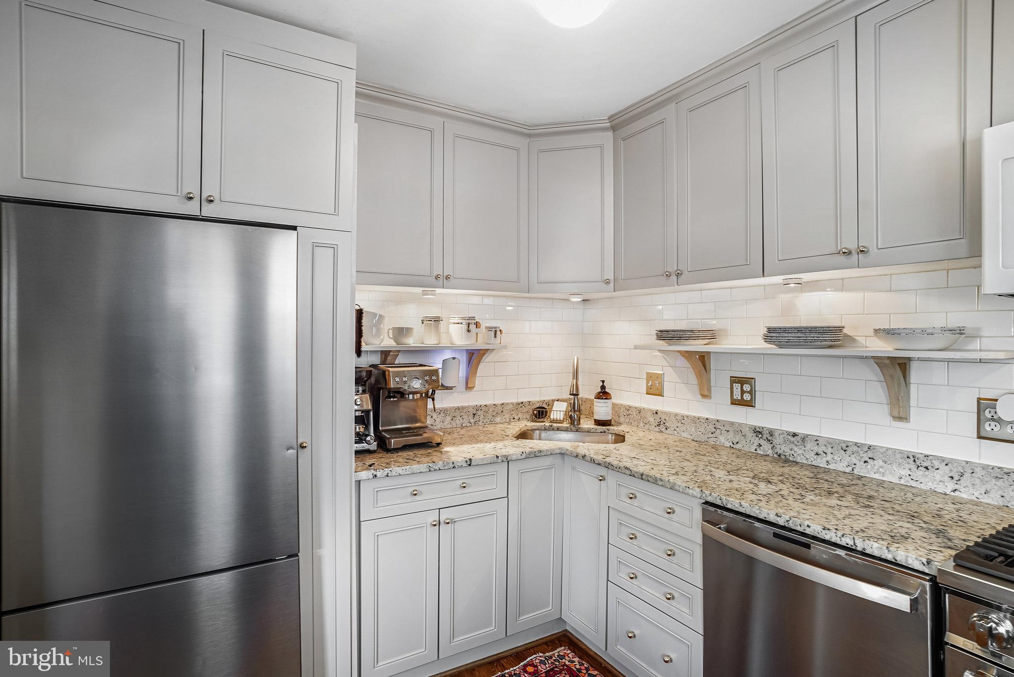 2903 BROOK DRIVE