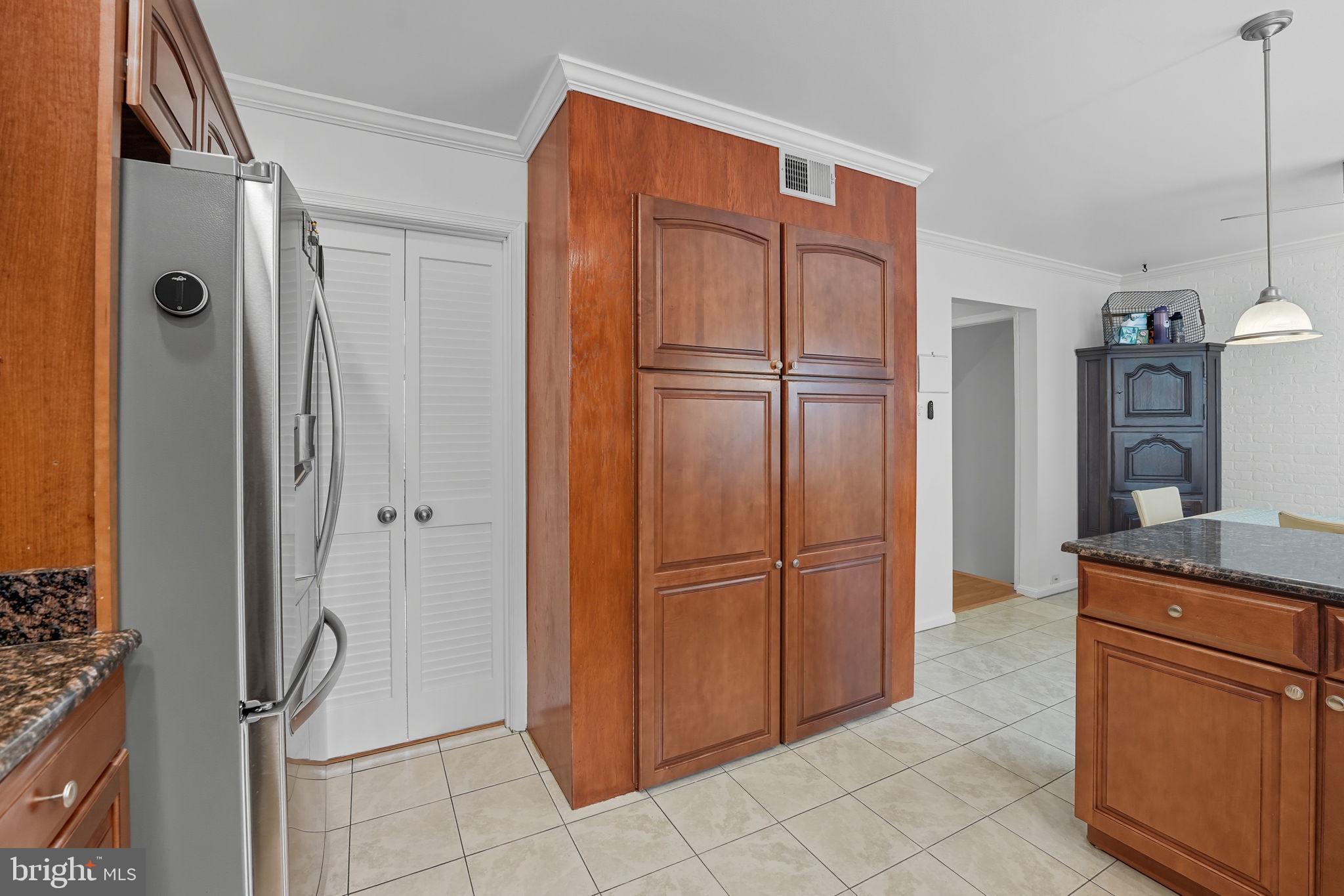 8080 POWDERBROOK LANE