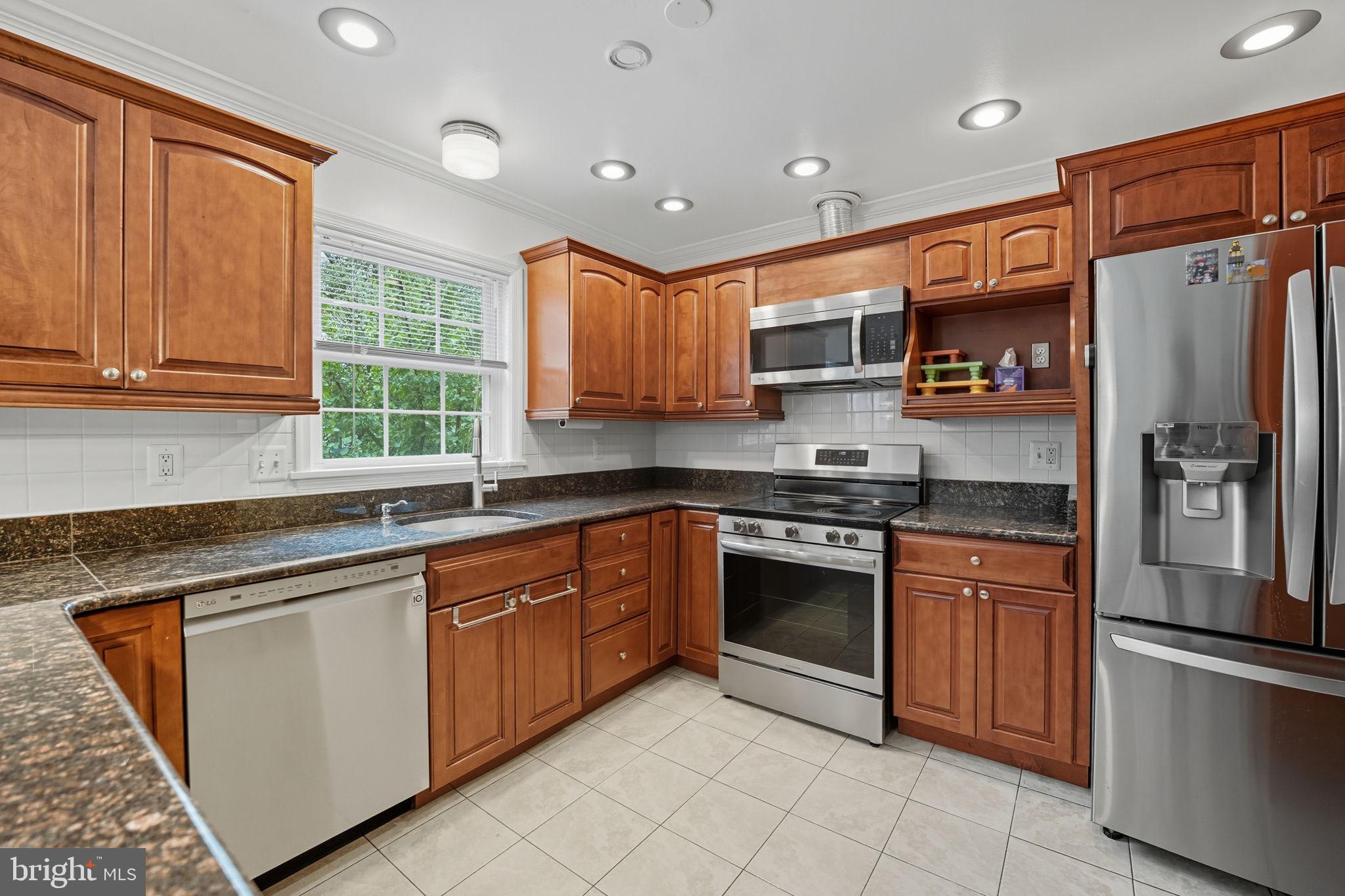 8080 POWDERBROOK LANE