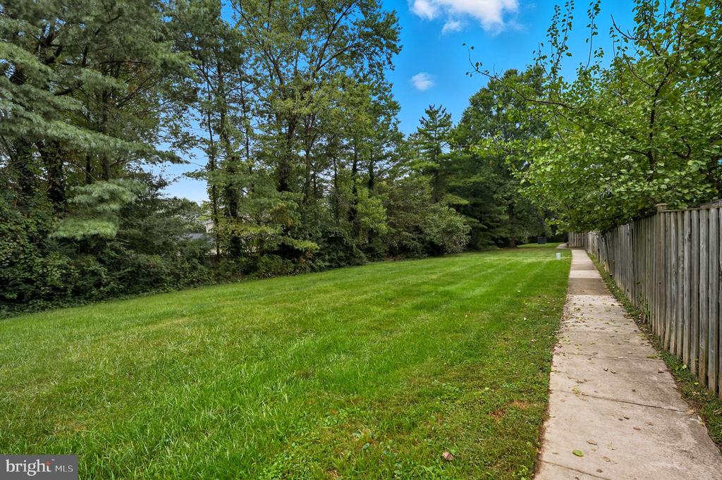 8080 POWDERBROOK LANE