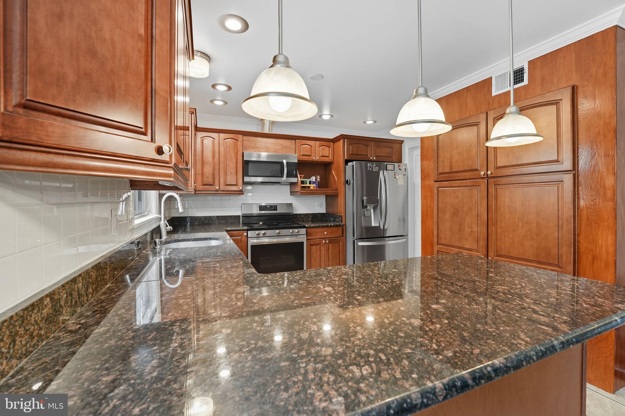 8080 POWDERBROOK LANE