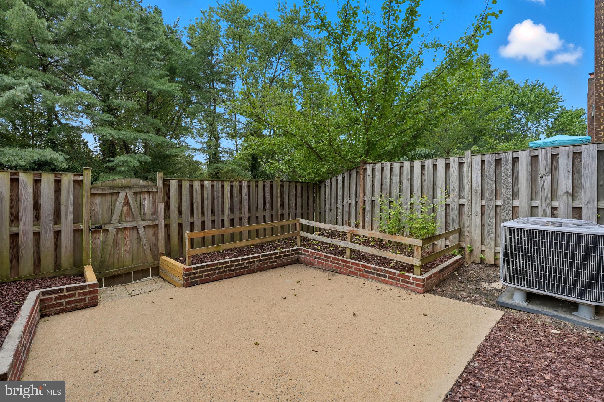 8080 POWDERBROOK LANE