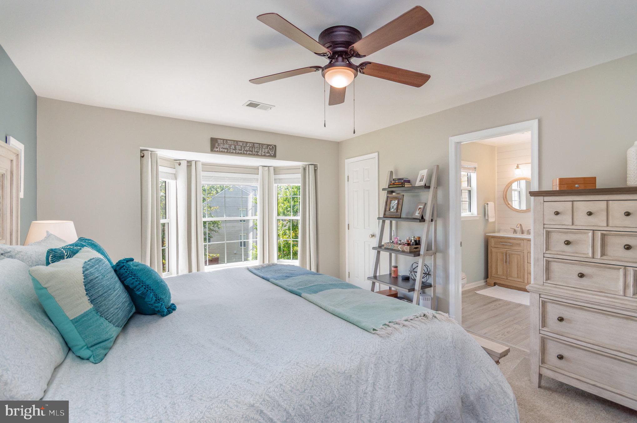 5606 GLENWOOD MEWS DRIVE