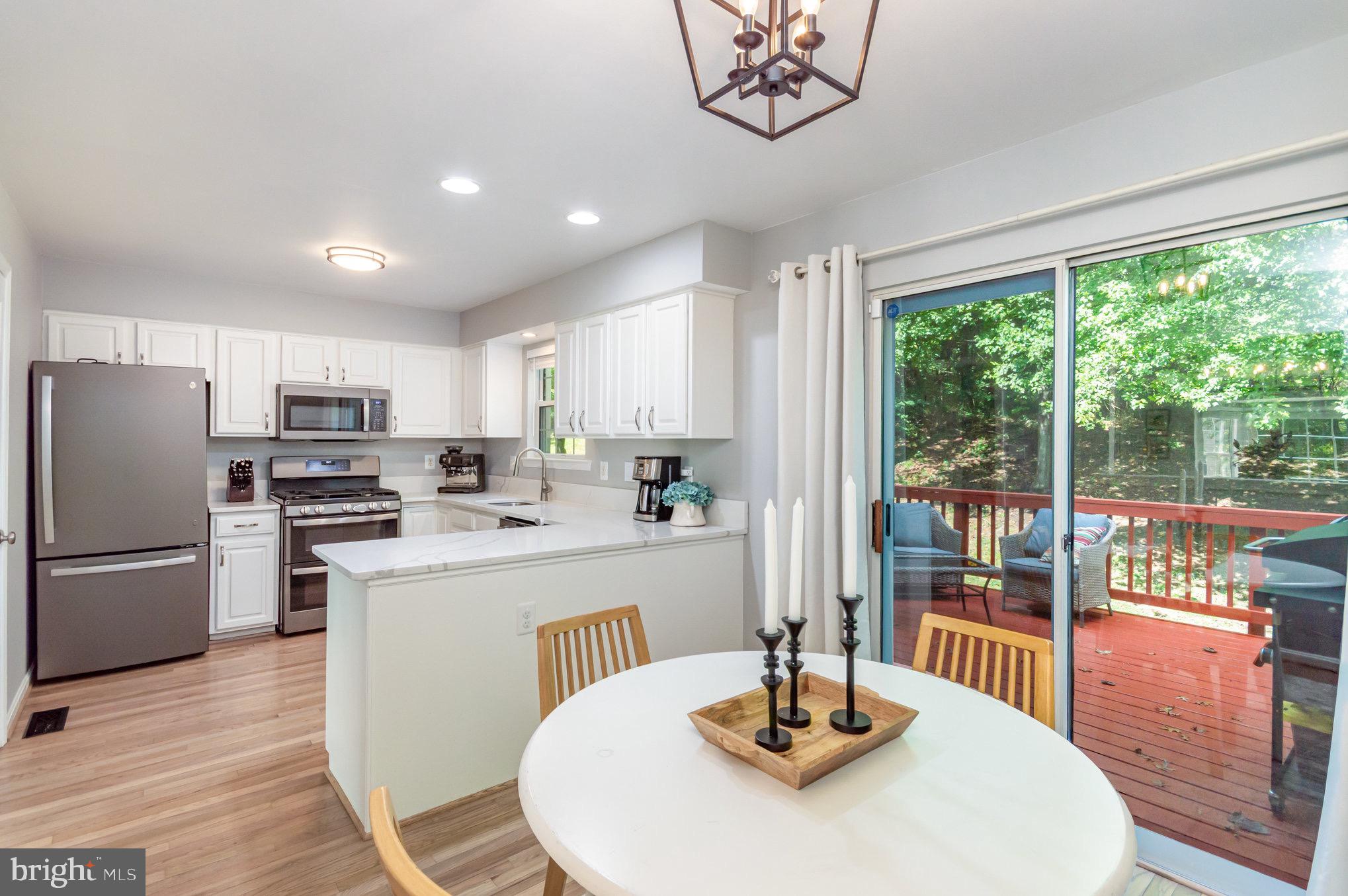 5606 GLENWOOD MEWS DRIVE