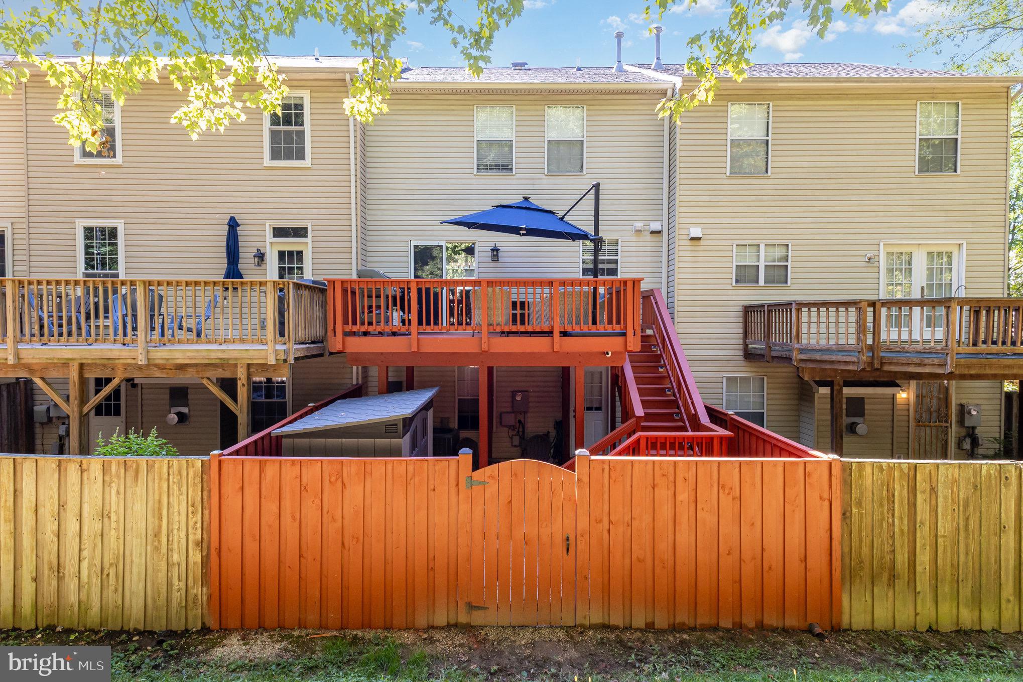 5606 GLENWOOD MEWS DRIVE