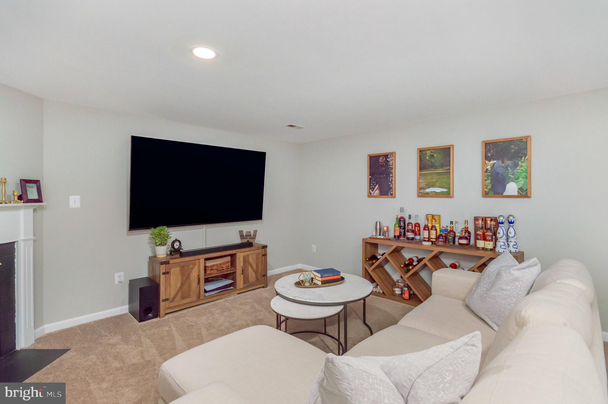 5606 GLENWOOD MEWS DRIVE