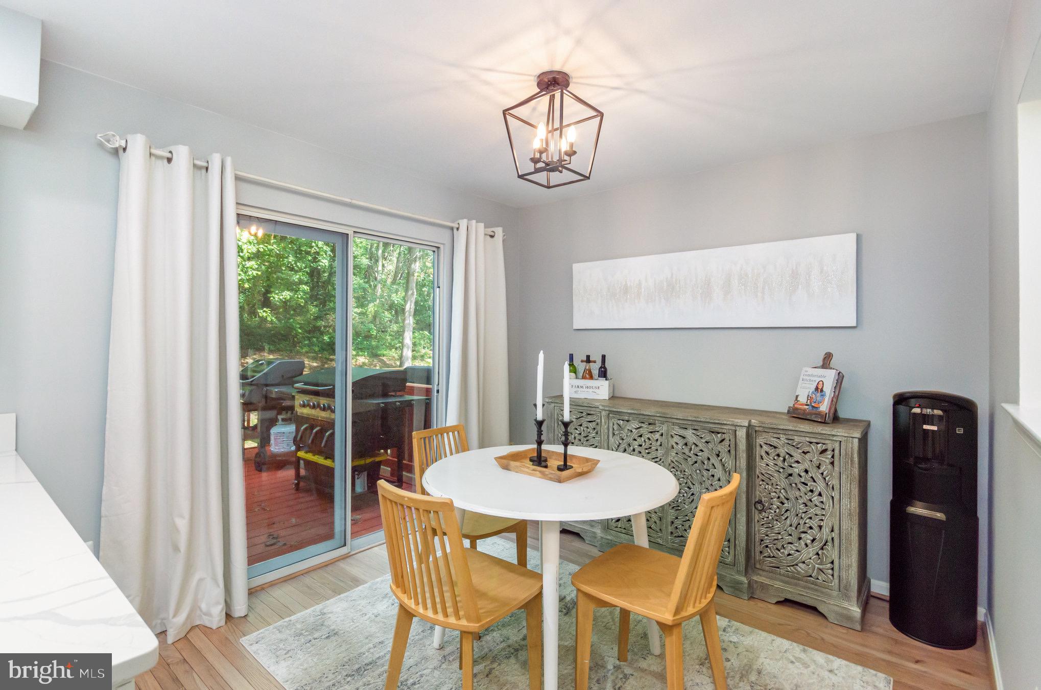 5606 GLENWOOD MEWS DRIVE