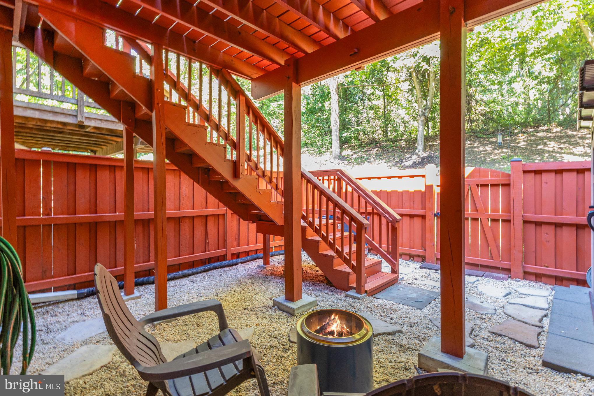 5606 GLENWOOD MEWS DRIVE