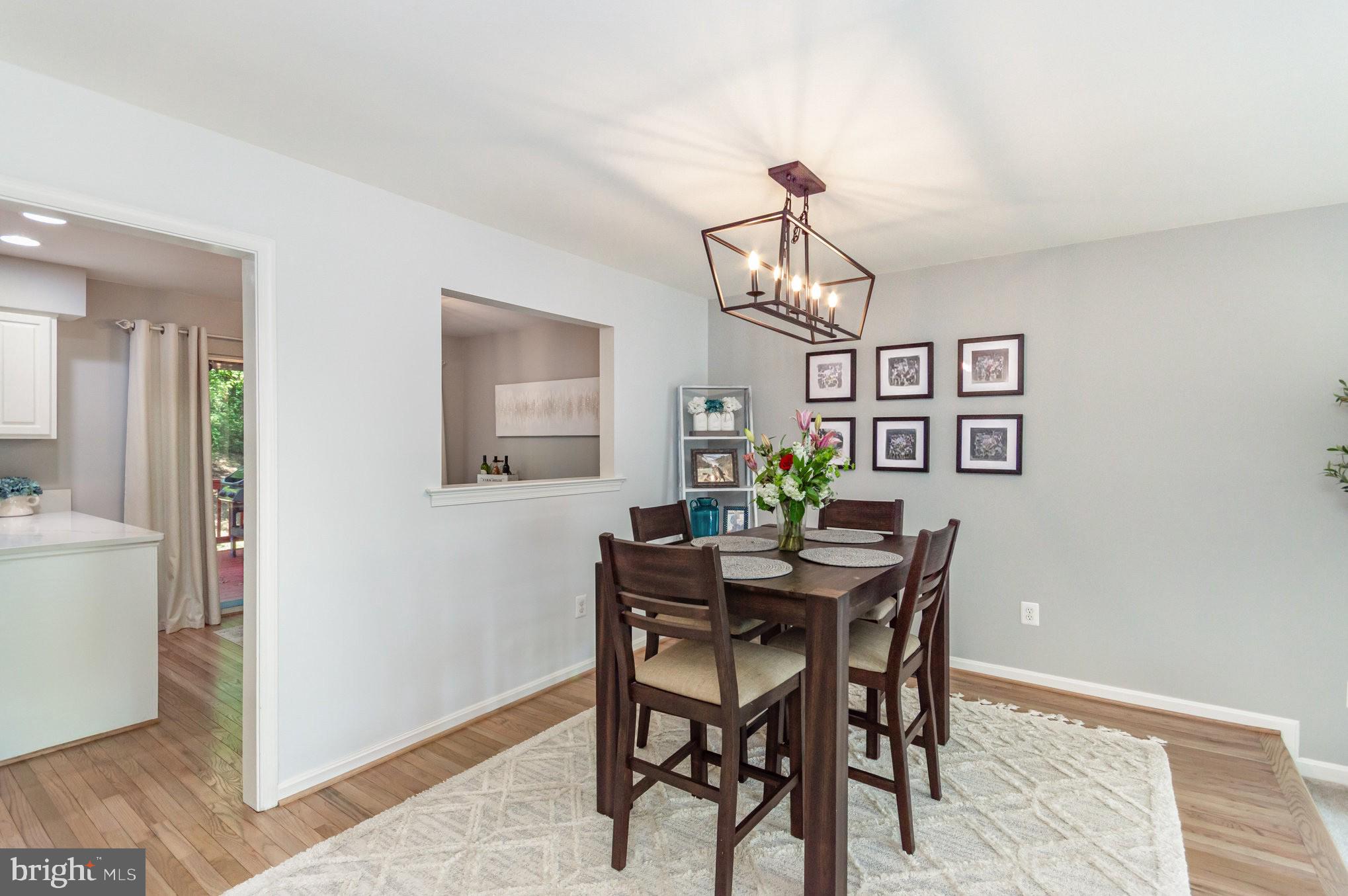 5606 GLENWOOD MEWS DRIVE