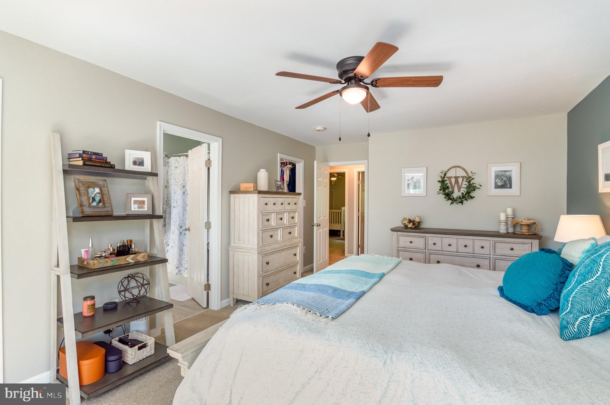 5606 GLENWOOD MEWS DRIVE