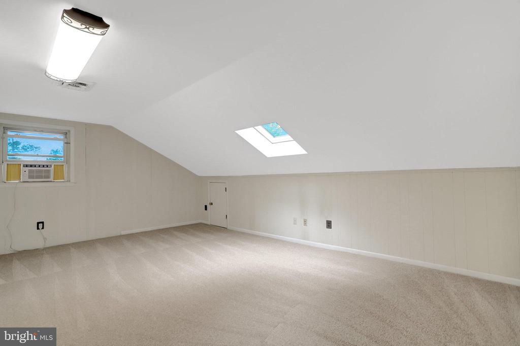 7704 THOR DRIVE
