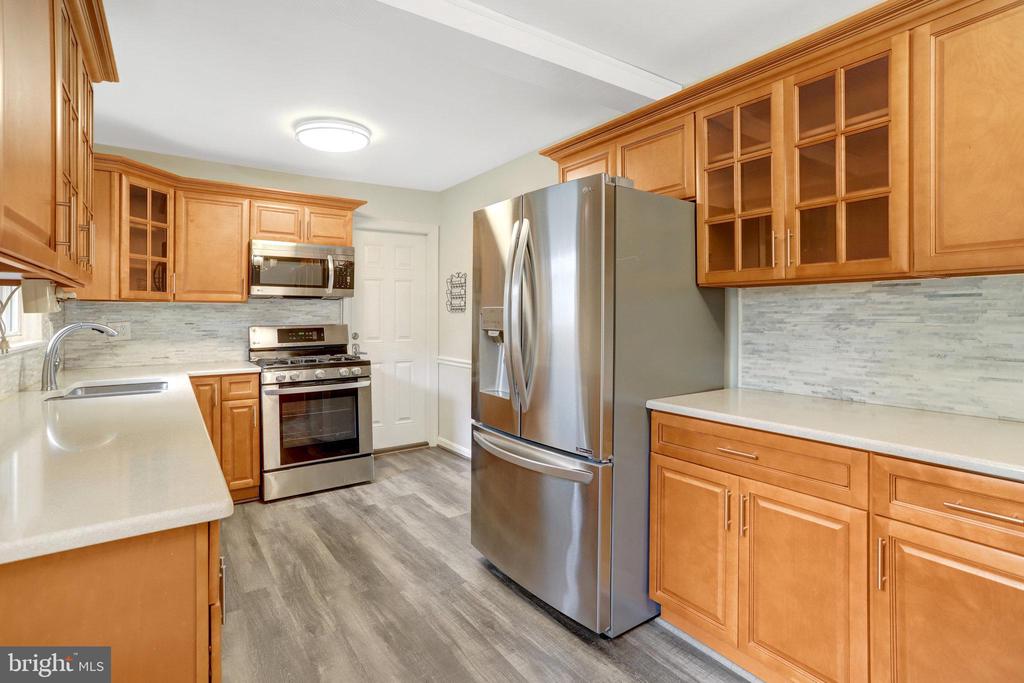 7704 THOR DRIVE