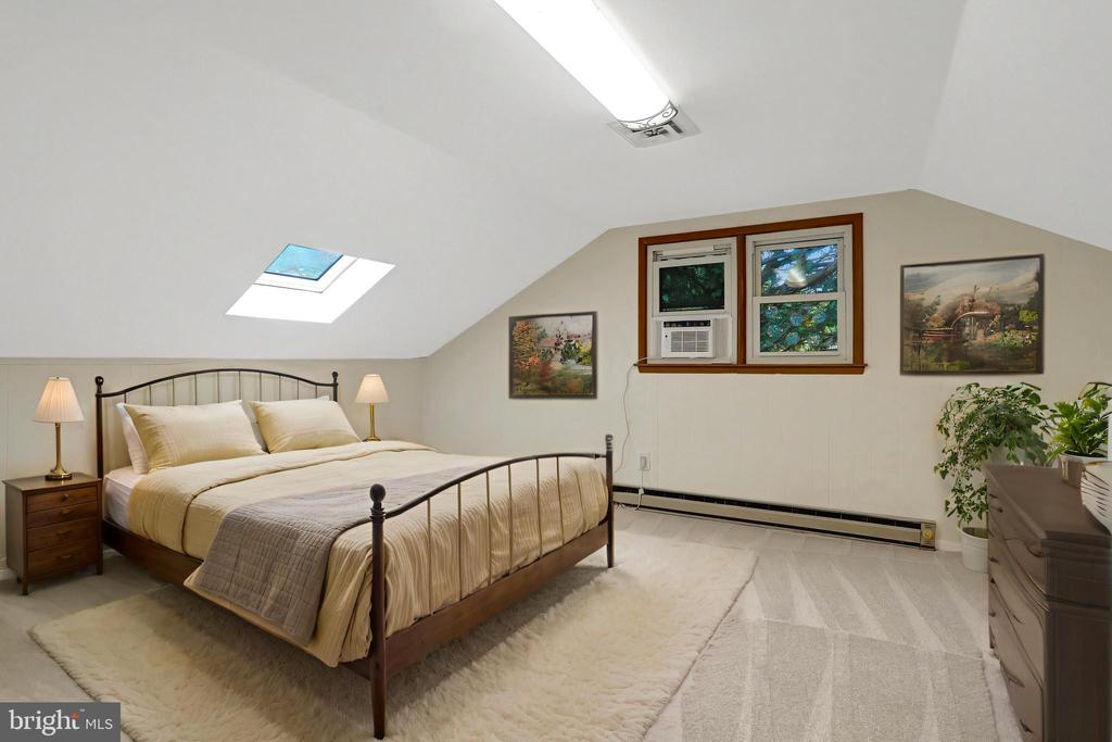 7704 THOR DRIVE
