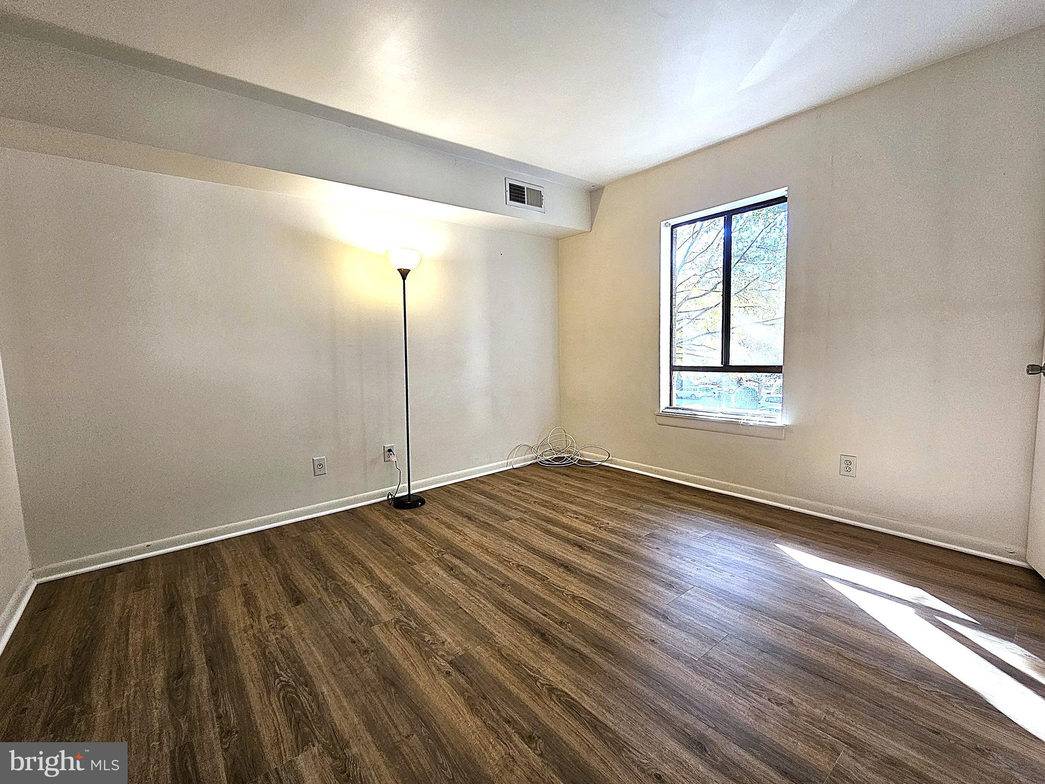 2239 CASTLE ROCK SQUARE 21C