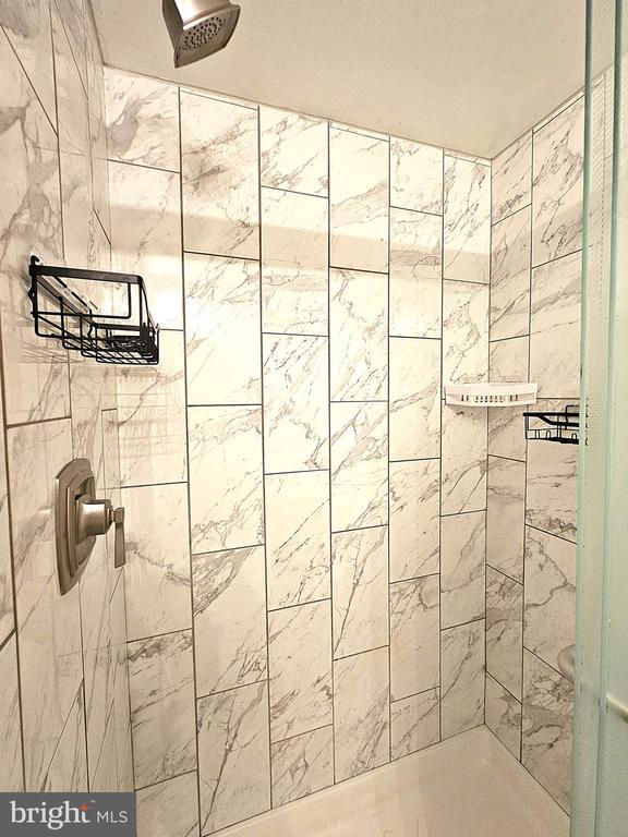 2239 CASTLE ROCK SQUARE 21C