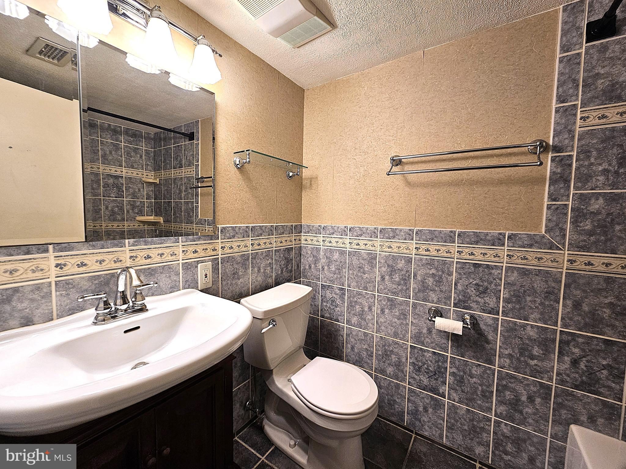 2239 CASTLE ROCK SQUARE 21C