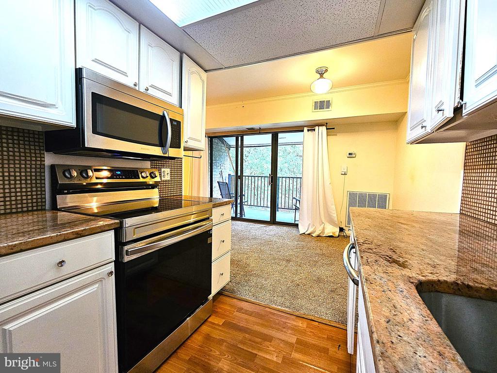 2239 CASTLE ROCK SQUARE 21C