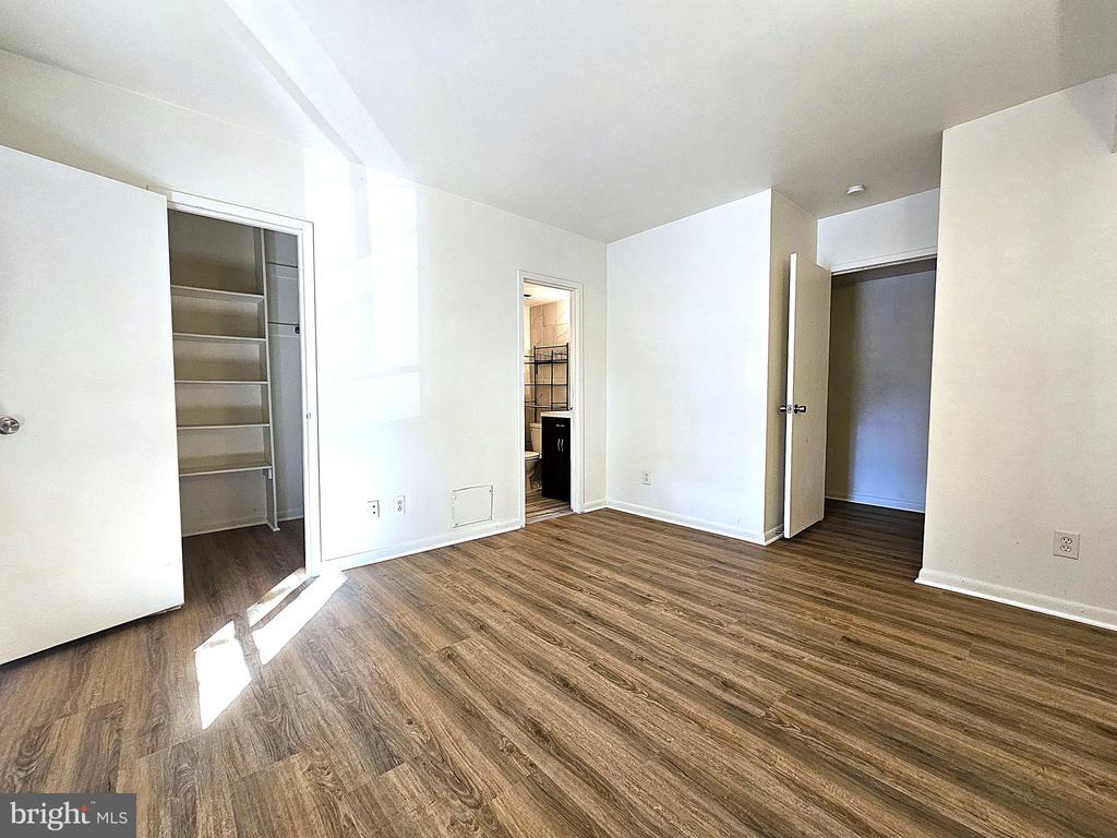 2239 CASTLE ROCK SQUARE 21C