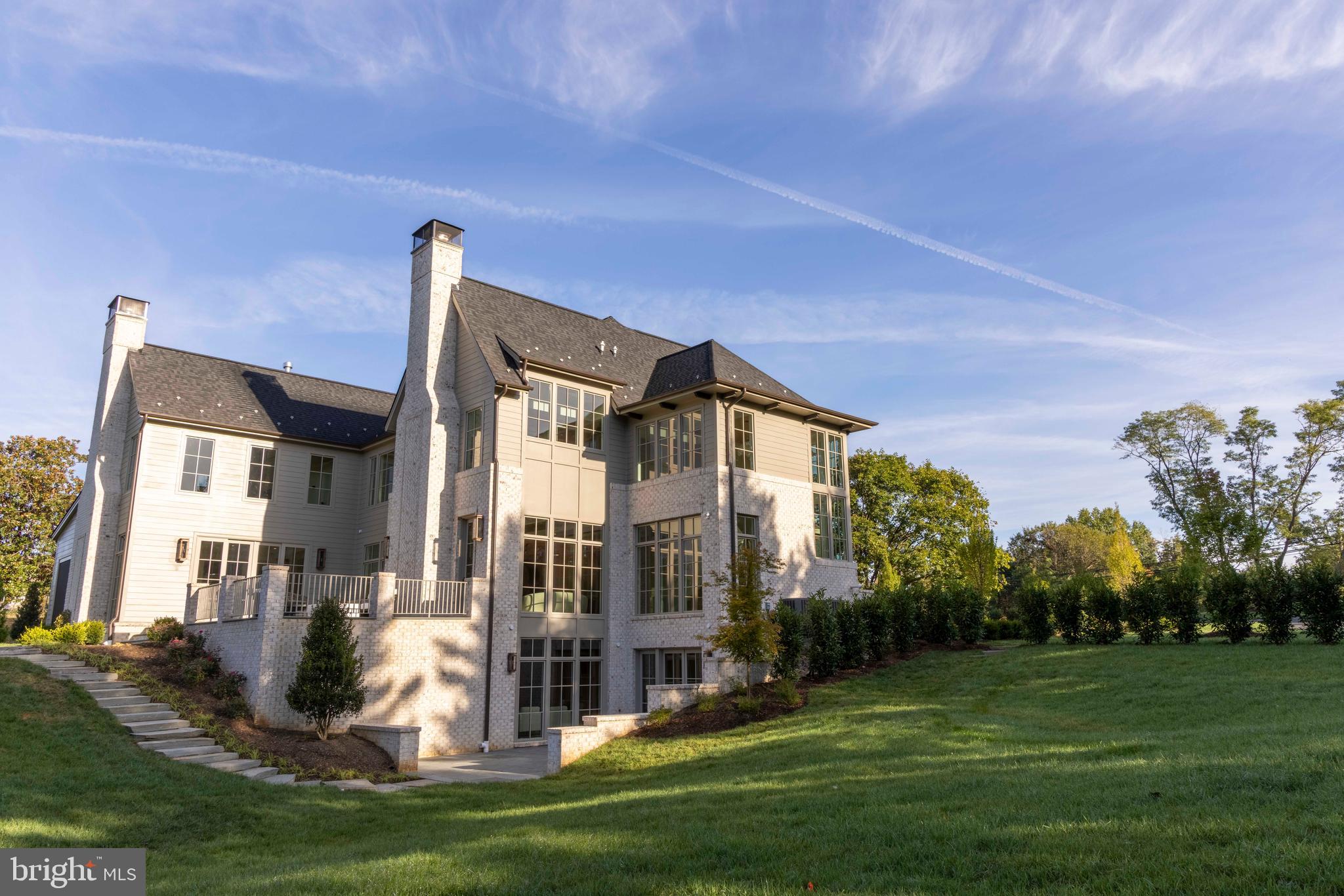 9605 GEORGETOWN PIKE