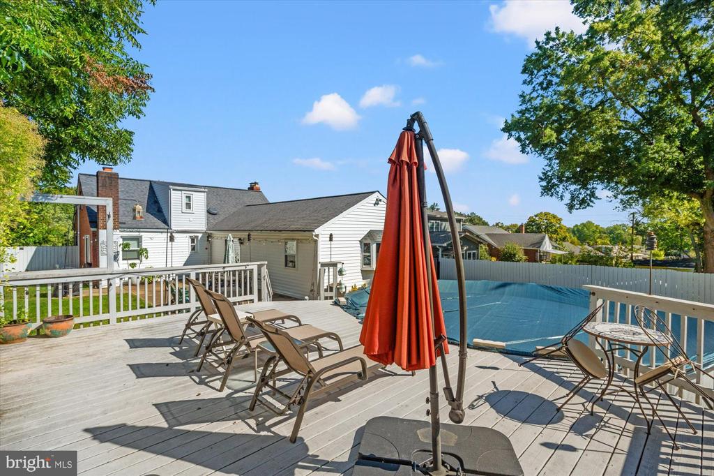 2605 PHILLIPS DRIVE